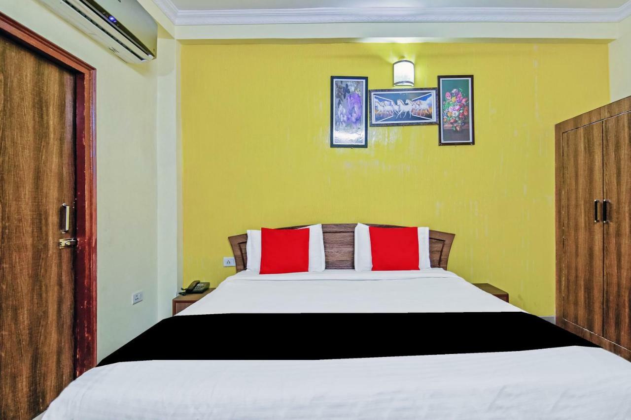 Hotel Capital O 41962 Mandakini Continental 3*
