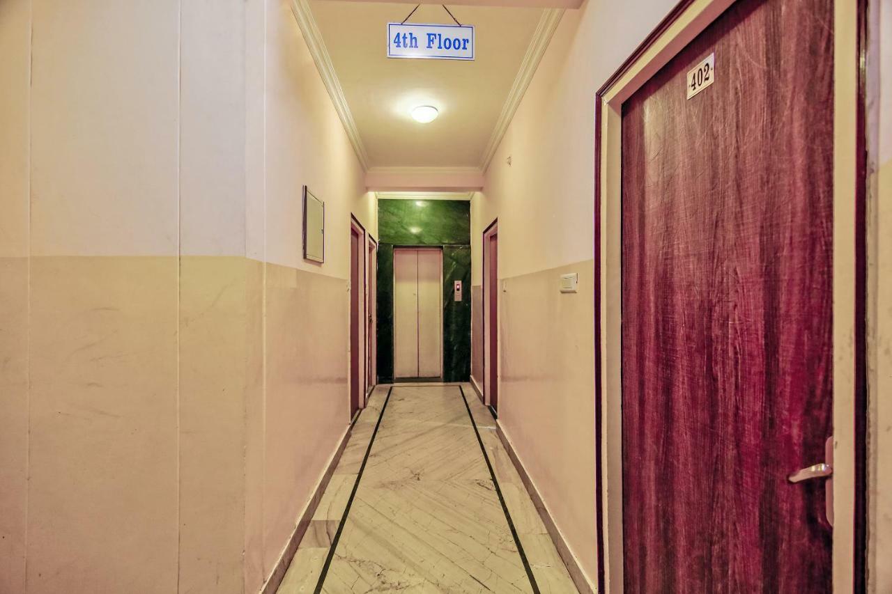 Capital O 41962 Mandakini Continental Hotel 3*