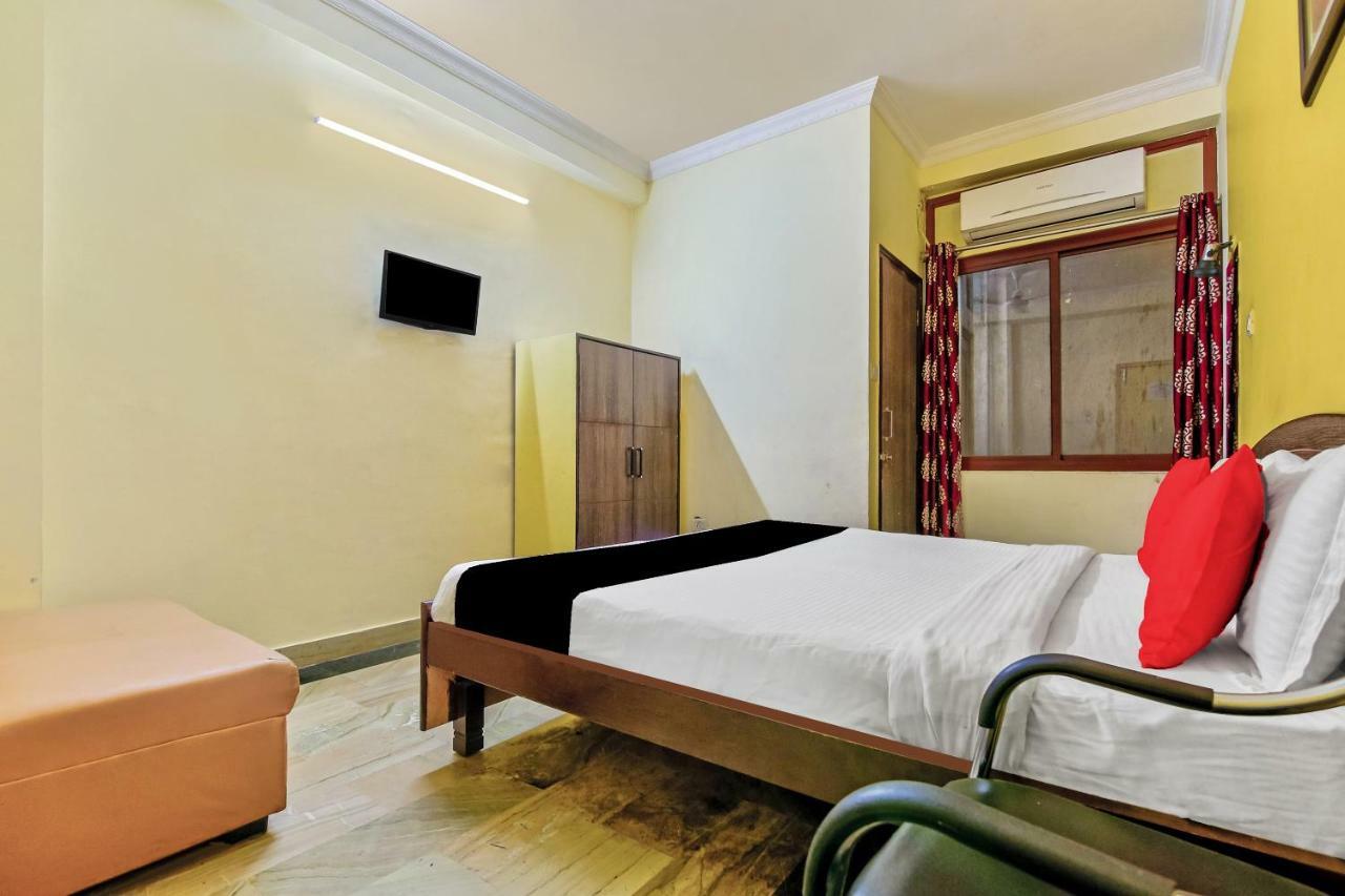 Hotel Capital O 41962 Mandakini Continental Lucknow
